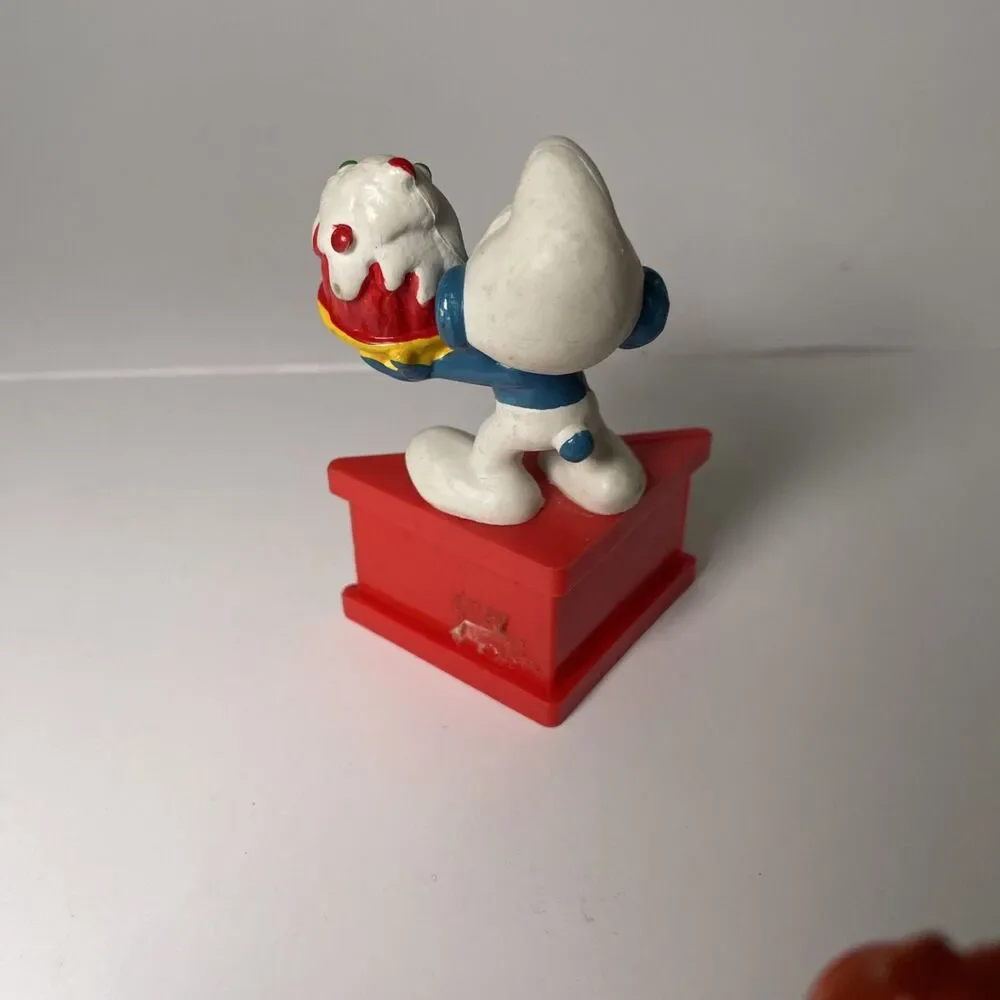 Smurf A Gram Have A Yummy Birthday Smurfs Figure 1980s